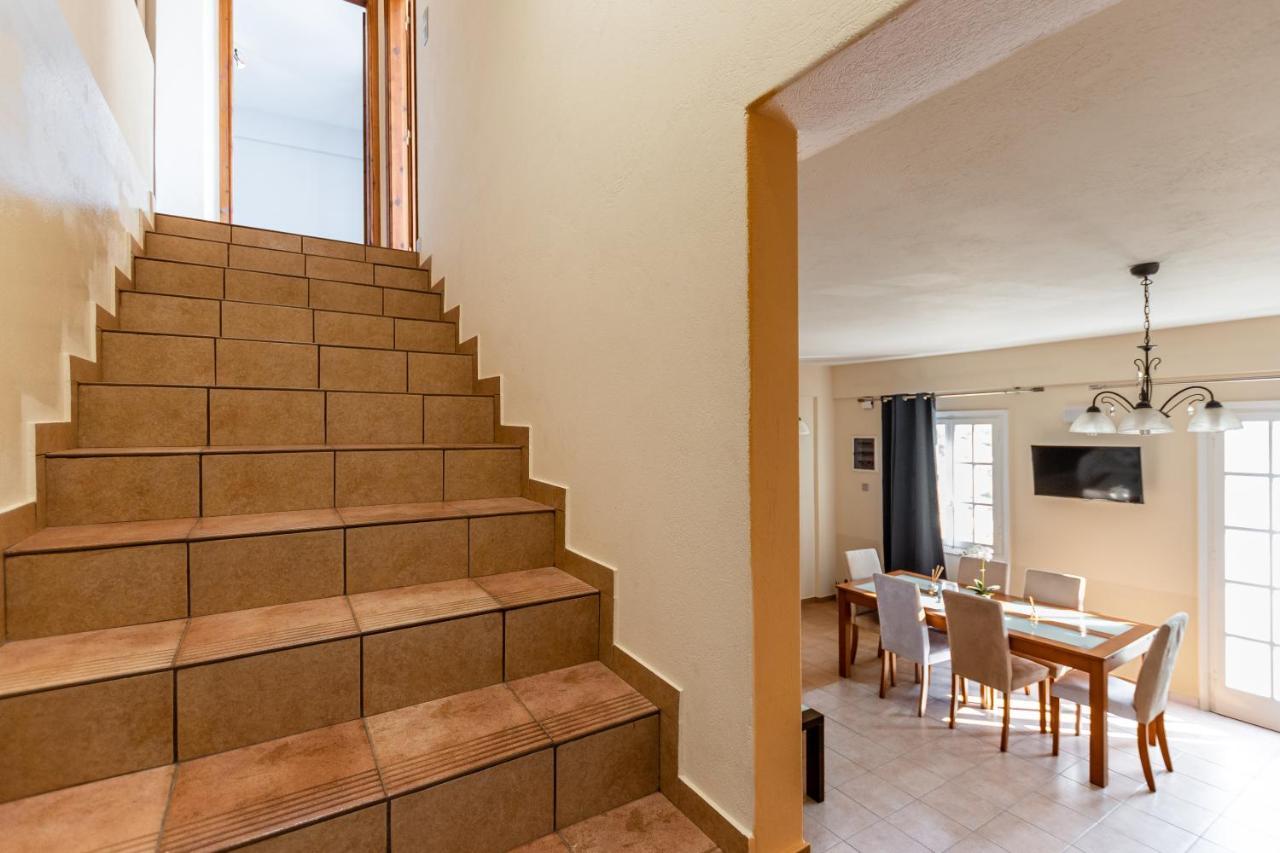 Nick & Debbie'S Two-Storey Apartment Mélanes Exteriér fotografie